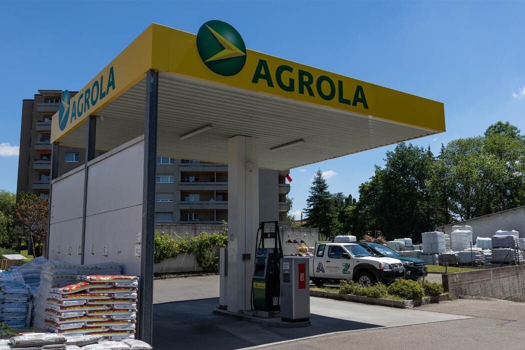 Bilder AGROLA