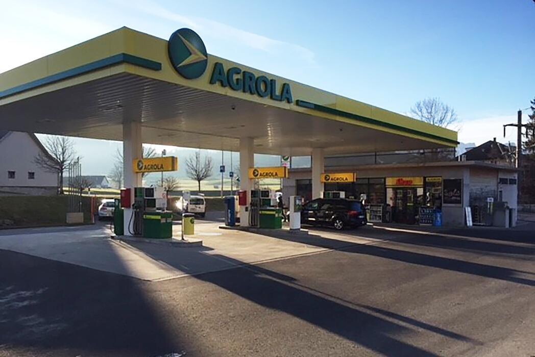 Bilder AGROLA Tankstelle & LAVEBA Shop Gais