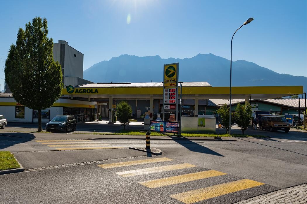 Bilder AGROLA Tankstelle & LAVEBA Shop Buchs (SG), LAVEBA LANDI AG