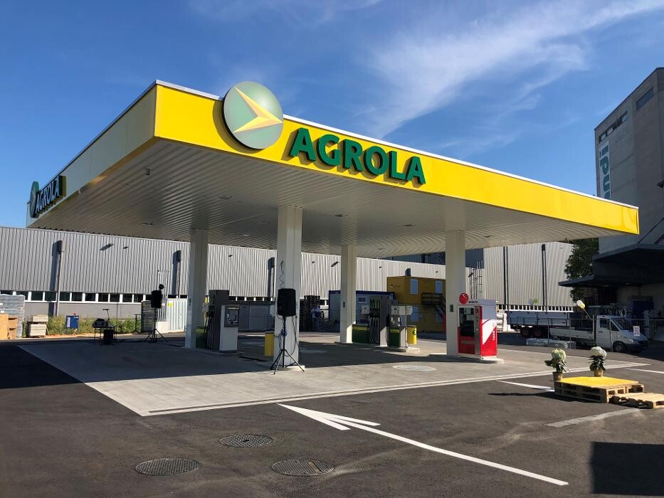 Bilder AGROLA