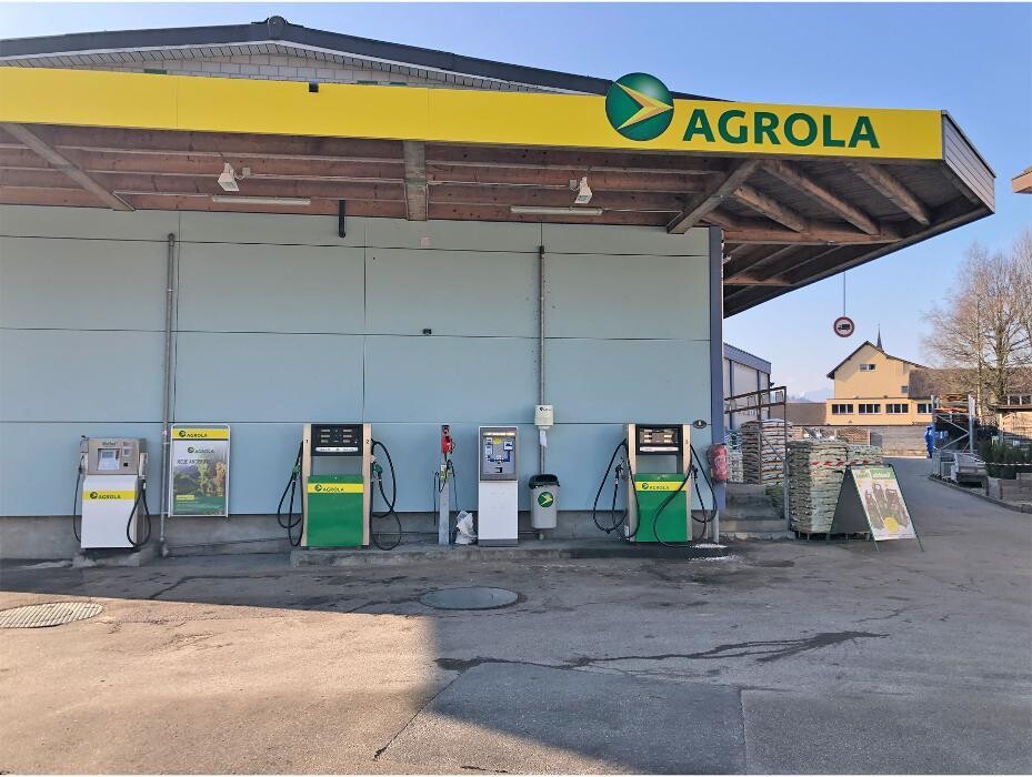 Bilder AGROLA