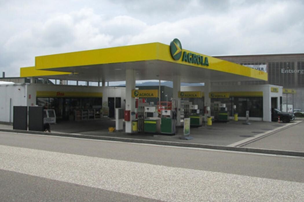 Bilder AGROLA Tankstelle & LAVEBA Shop Zuzwil