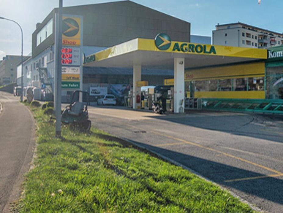Bilder AGROLA Tankstelle & LAVEBA Shop Wittenbach