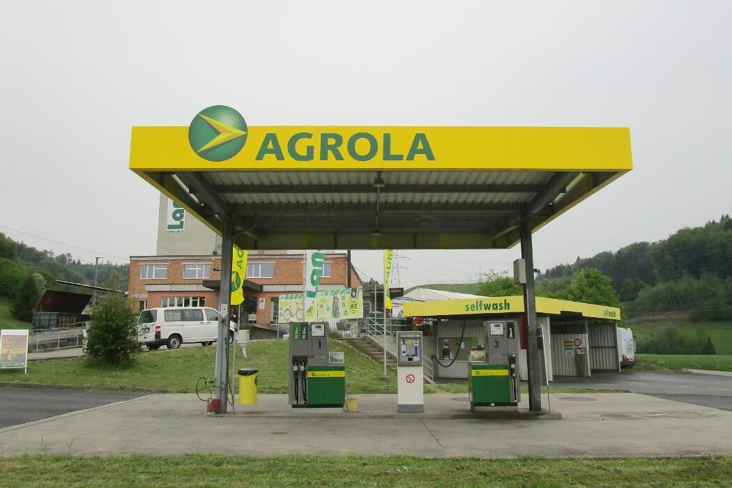 Bilder AGROLA