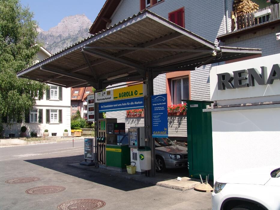 Bilder AGROLA