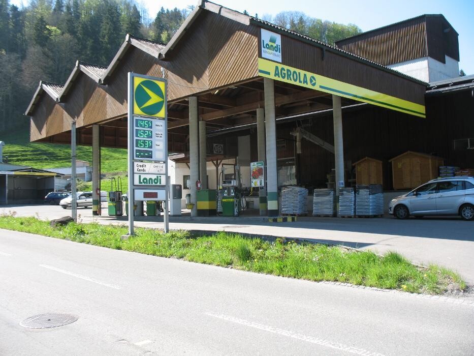 Bilder AGROLA