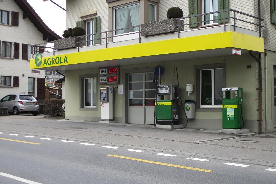 Bilder AGROLA