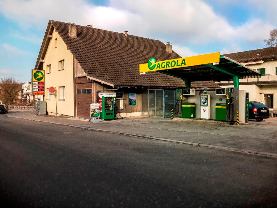 Bilder AGROLA