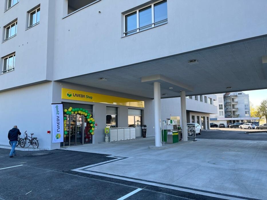 Bilder AGROLA Tankstelle & LAVEBA Shop St. Margrethen, LAVEBA LANDI AG