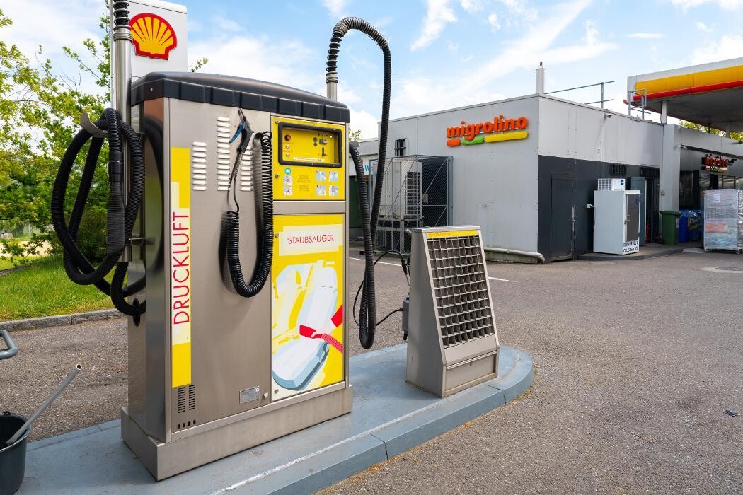 Bilder Shell Recharge Charging Station