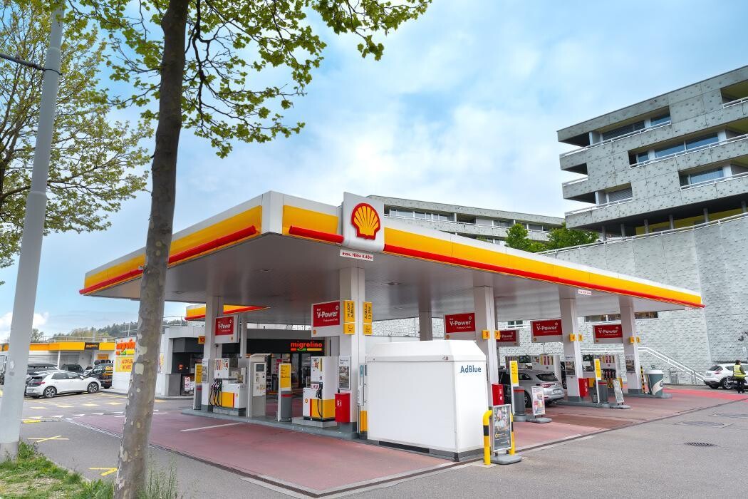 Bilder Shell Recharge Charging Station
