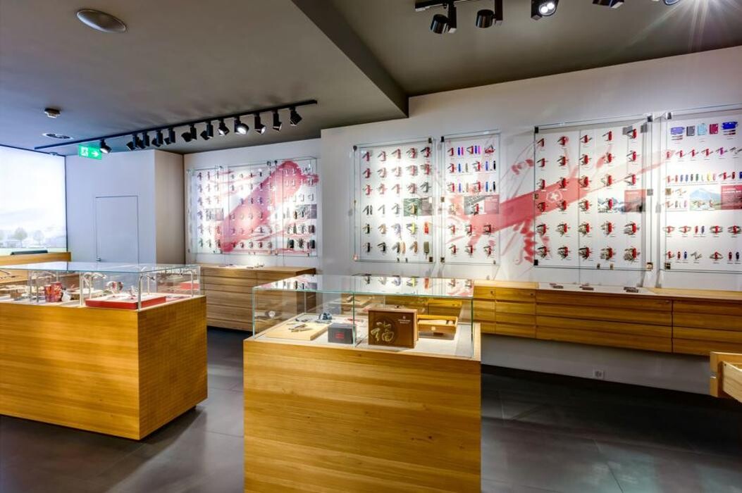 Bilder Victorinox Store Luzern