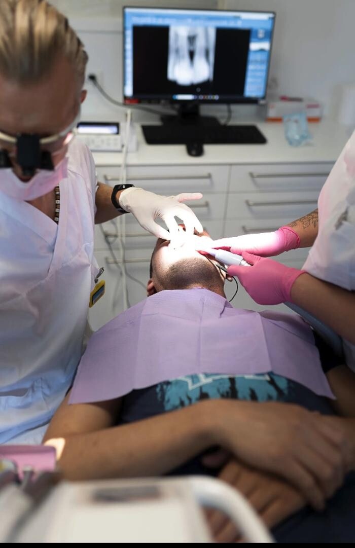 Bilder Clinique Dentaire Cortot