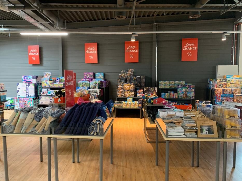 Bilder MANOR Outlet Kreuzlingen