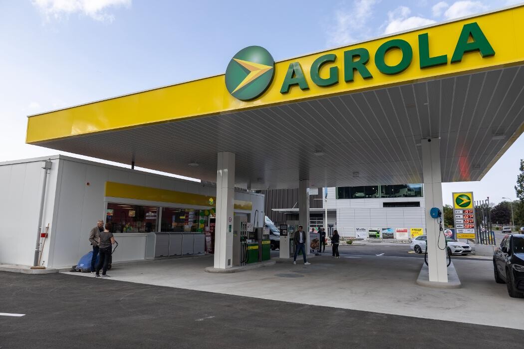 Bilder AGROLA Tankstelle & LAVEBA Shop Thal, LAVEBA LANDI AG
