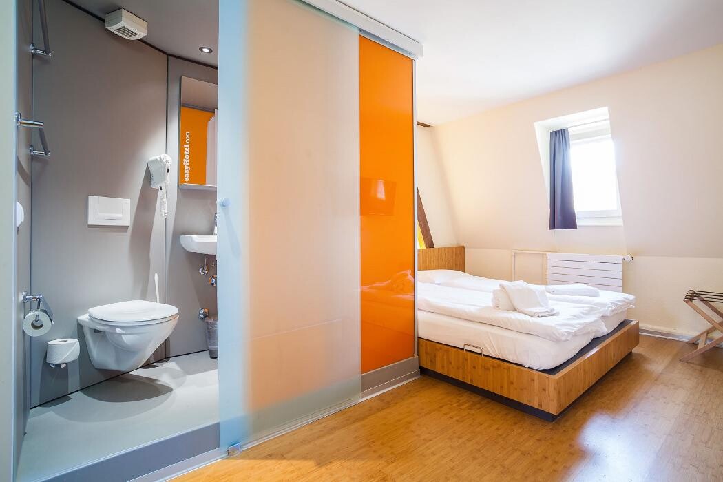 Bilder easyHotel Basel