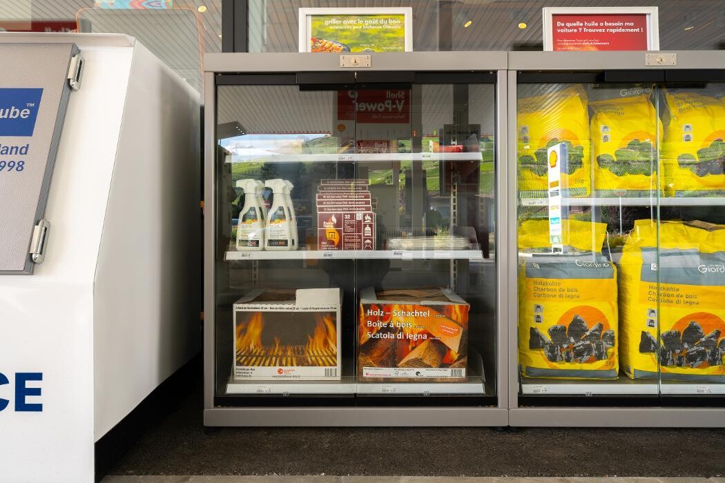 Bilder Shell Recharge Charging Station