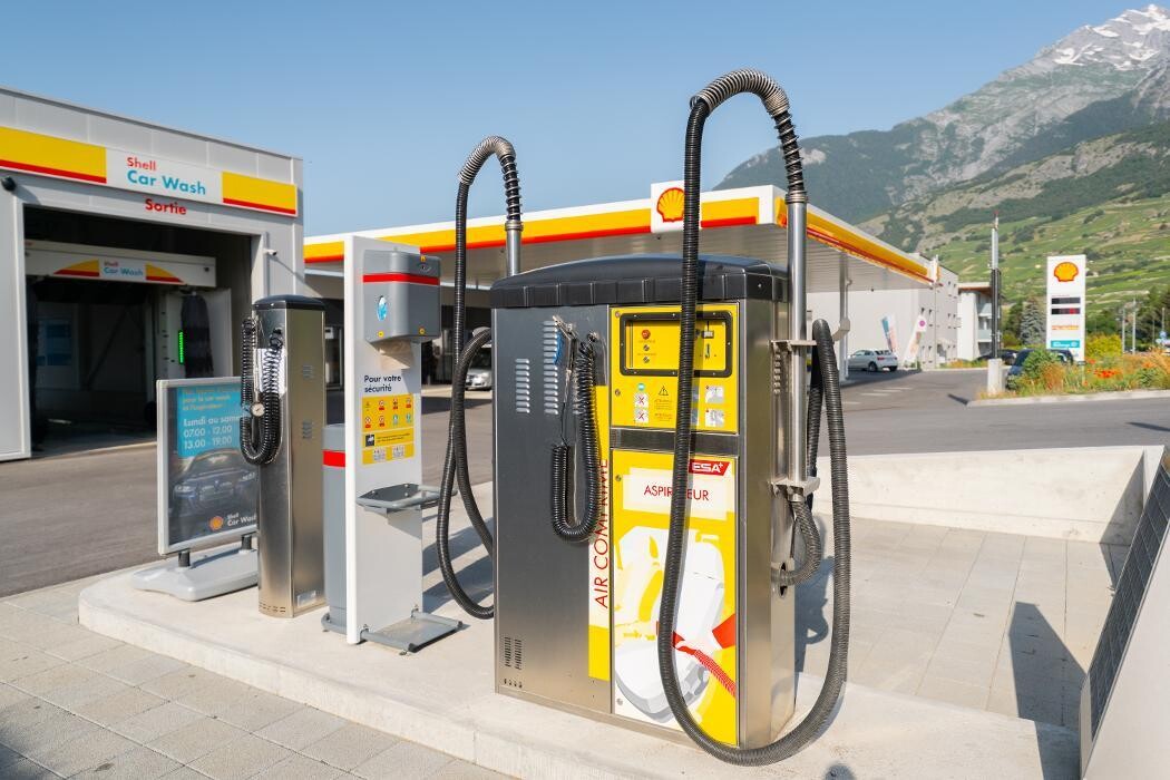 Bilder Shell Recharge Charging Station