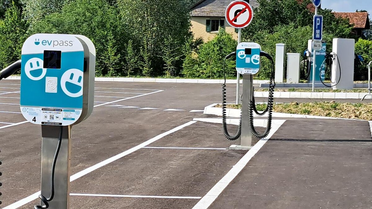 Bilder evpass Charging Station