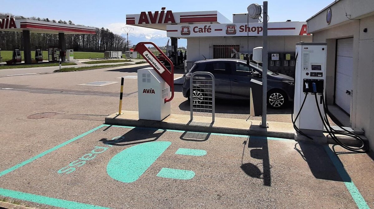 Bilder evpass Charging Station