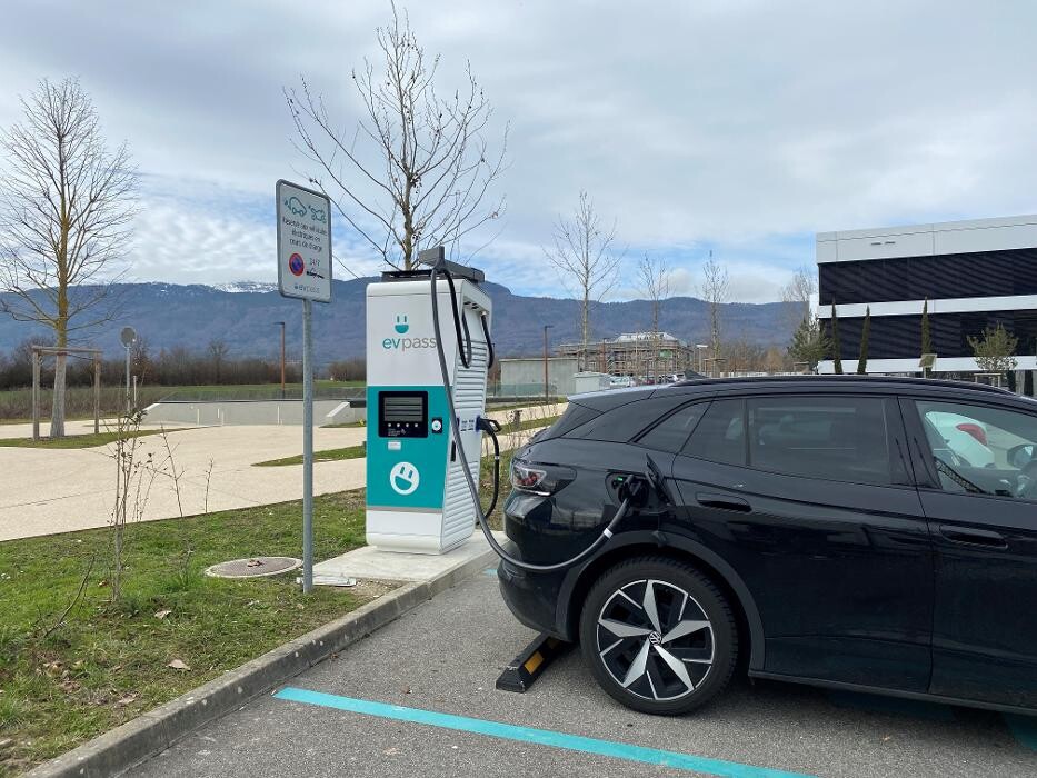 Bilder evpass Charging Station