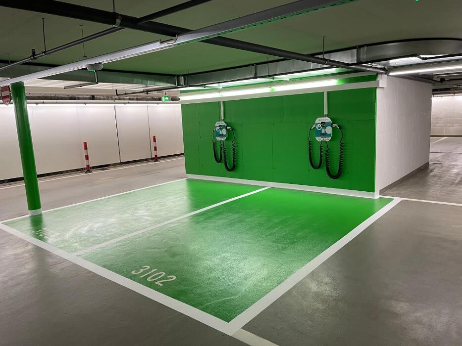 Bilder Shell Recharge Charging Station