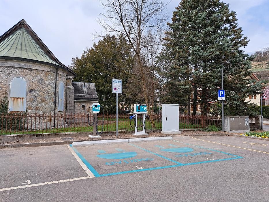 Bilder Shell Recharge Charging Station