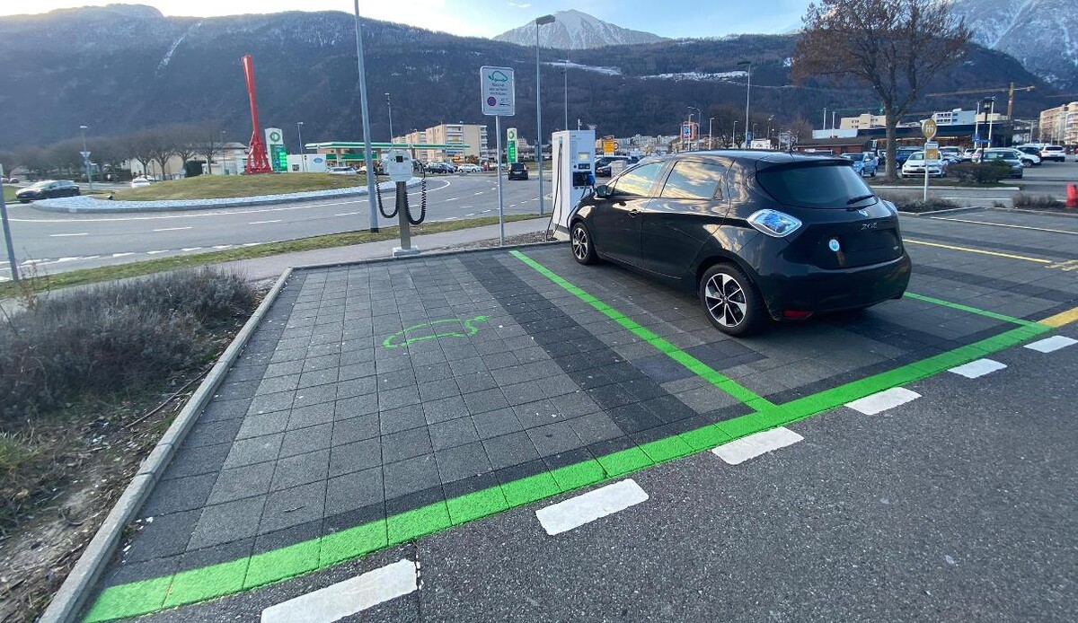 Bilder evpass Charging Station