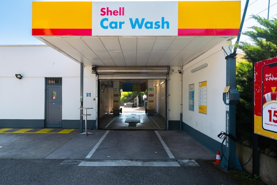 Bilder Shell Recharge Charging Station