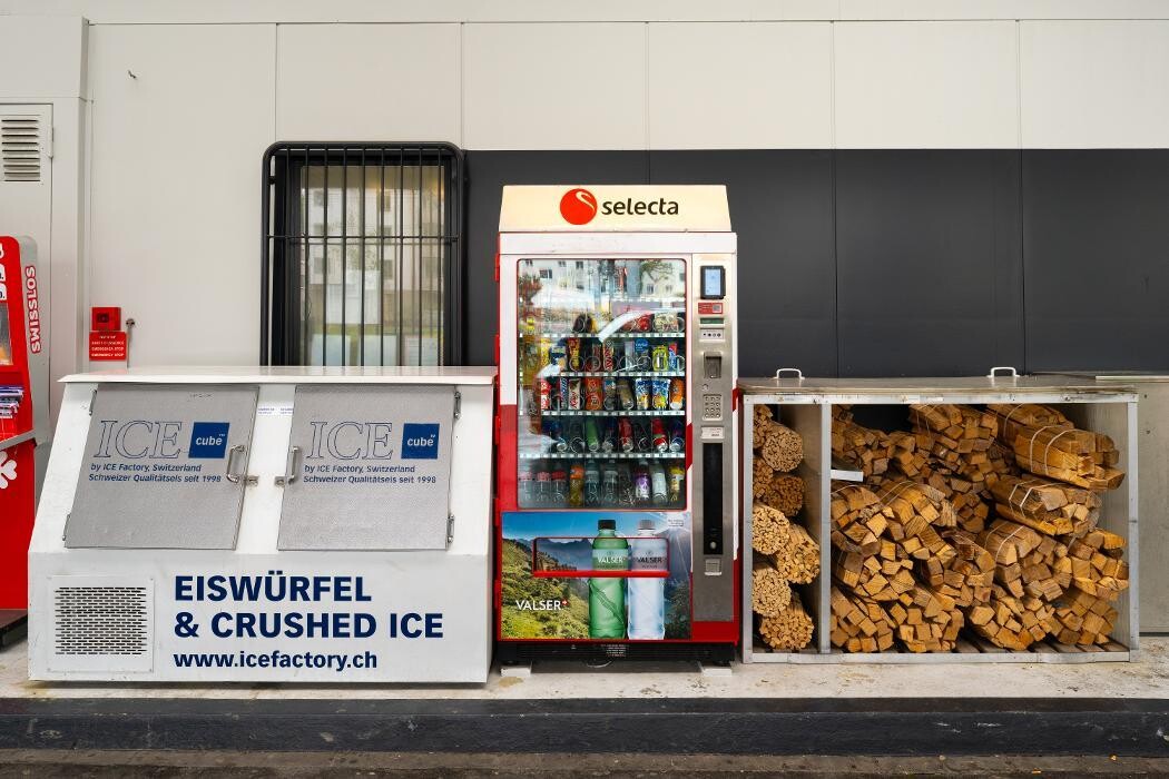 Bilder Shell Recharge Charging Station