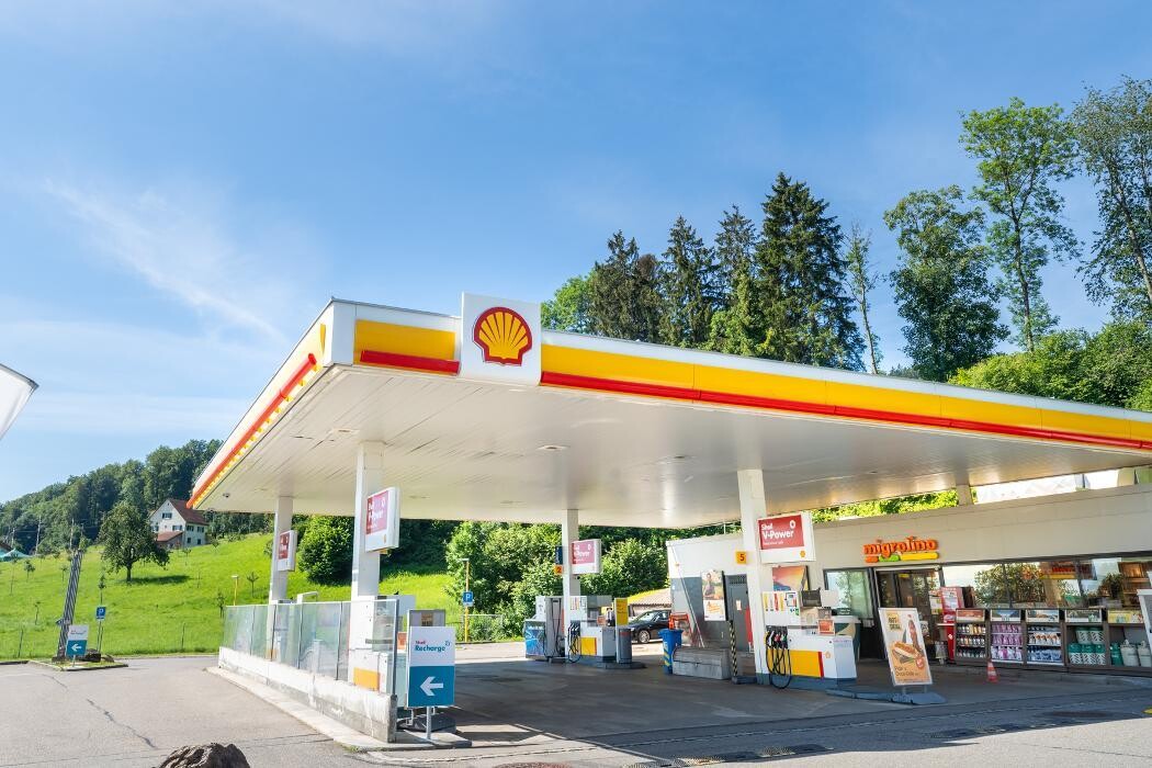 Bilder Shell Recharge Charging Station