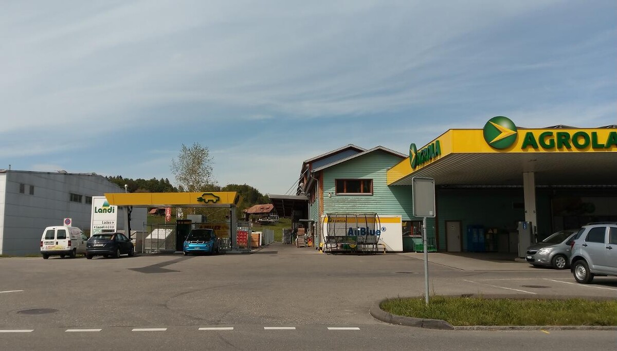 Bilder AGROLA