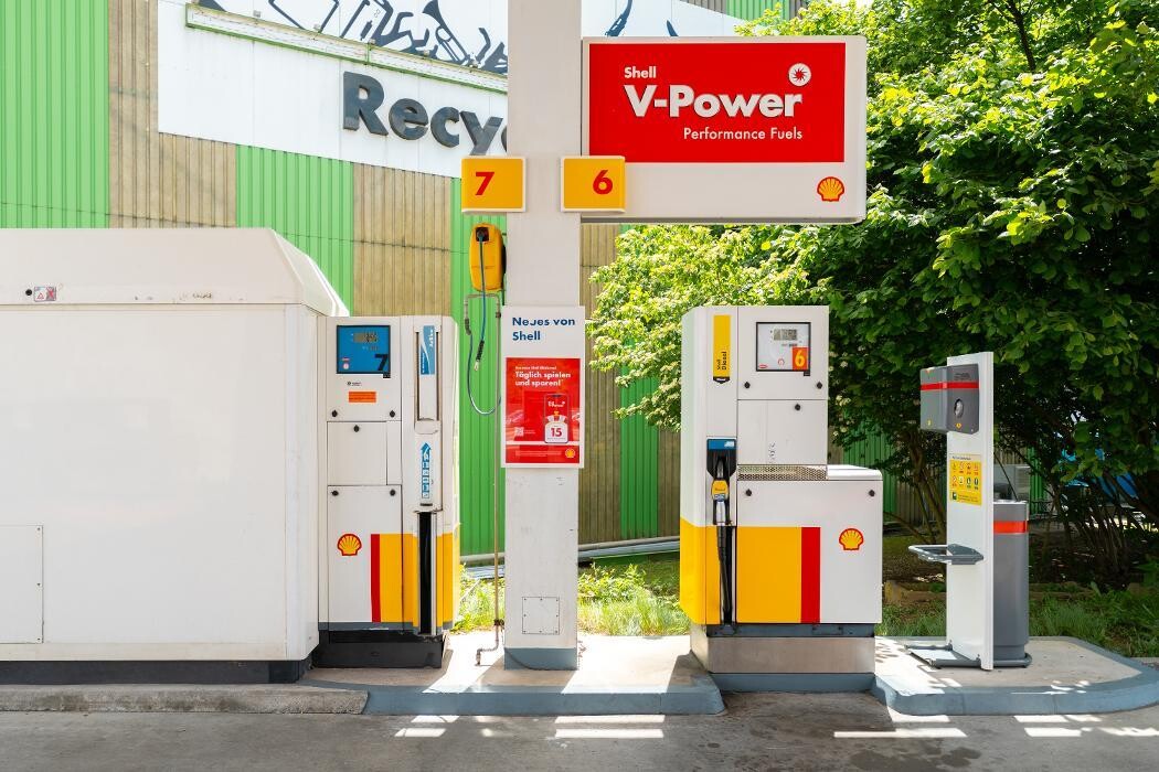 Bilder Shell Recharge Charging Station