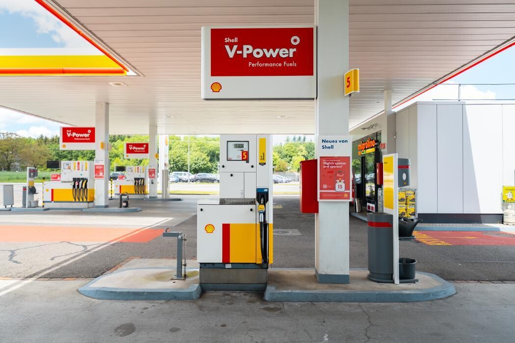 Bilder Shell Recharge Charging Station