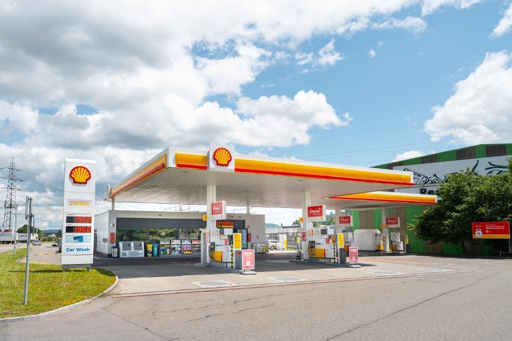 Bilder Shell Recharge Charging Station