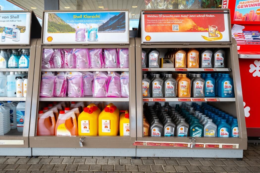 Bilder Shell Recharge Charging Station