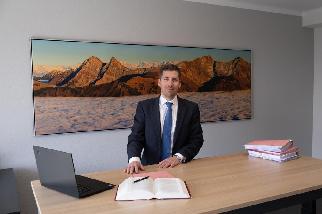 Bilder Me Romain Herzog - avocat