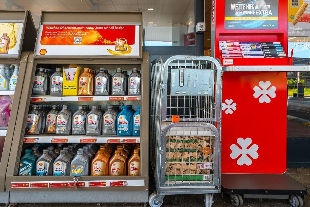 Bilder Shell Recharge Charging Station