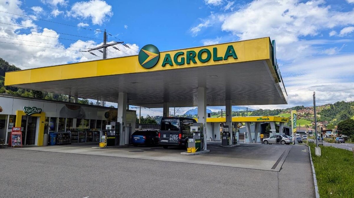 Bilder AGROLA