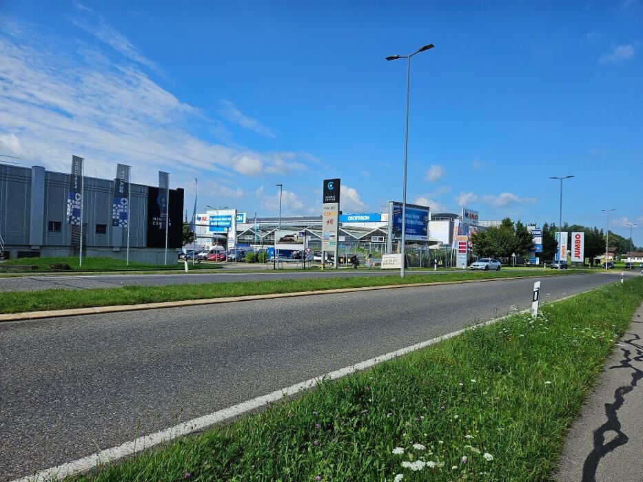 Bilder Manor Outlet Hinwil