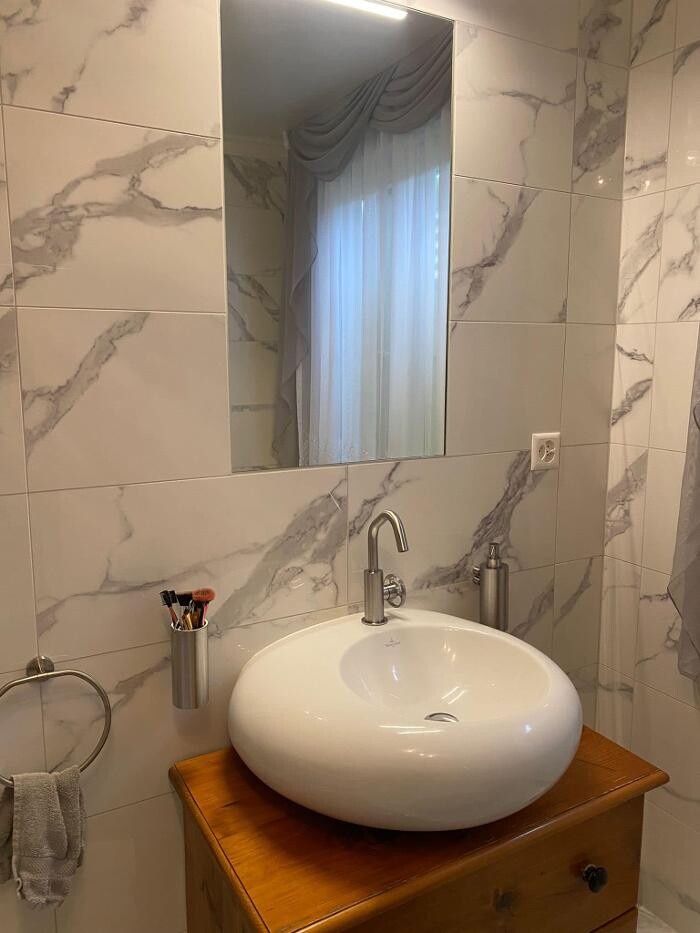 Bilder Dinis Sanitaire Sàrl