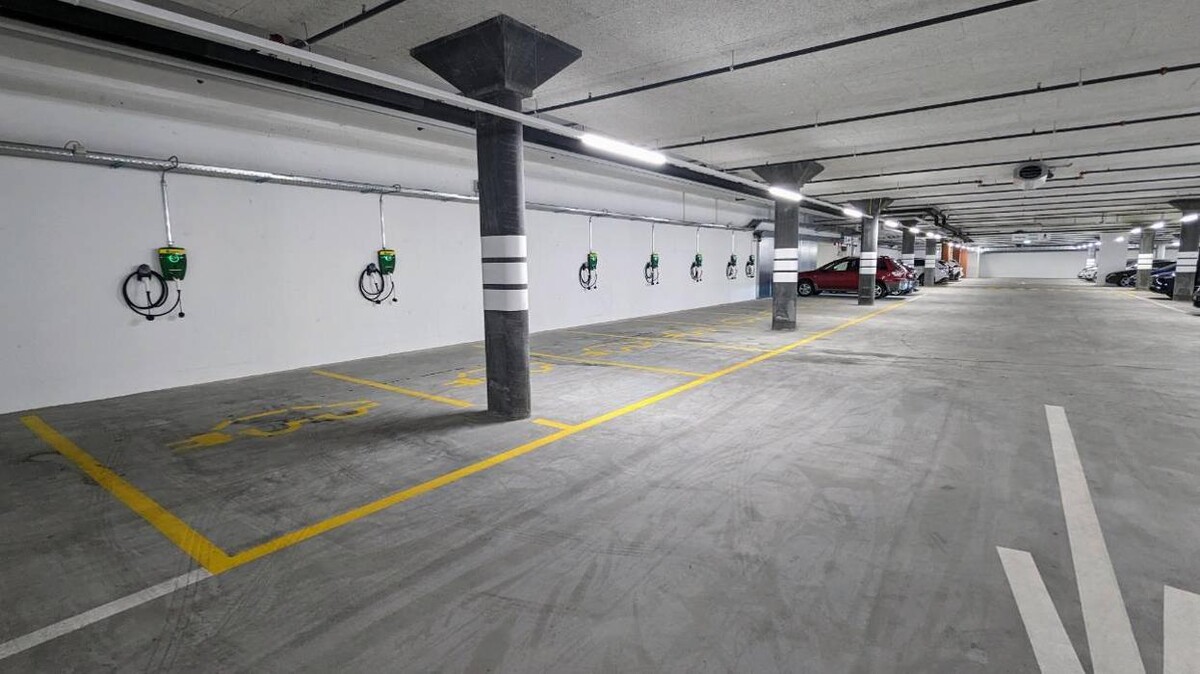 Bilder AGROLA Tiefgarage