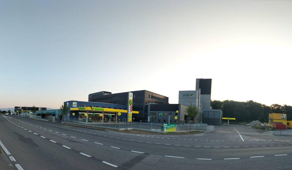 Bilder AGROLA Tiefgarage
