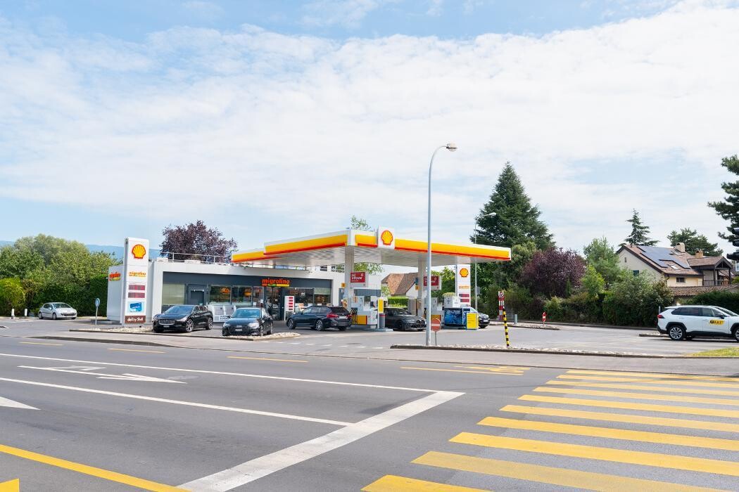 Bilder Shell Recharge Charging Station