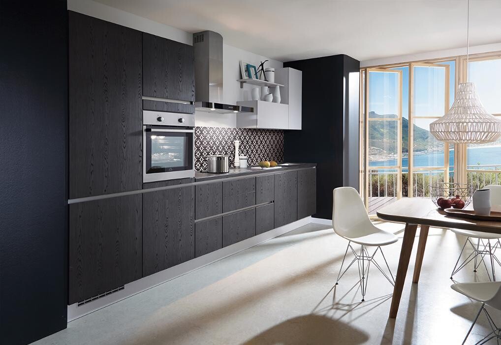Bilder Sanitas Troesch, Exposition de cuisines et de salles de bains Sierre