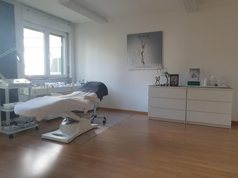 Bilder Gesundheitspraxis Li, TCM