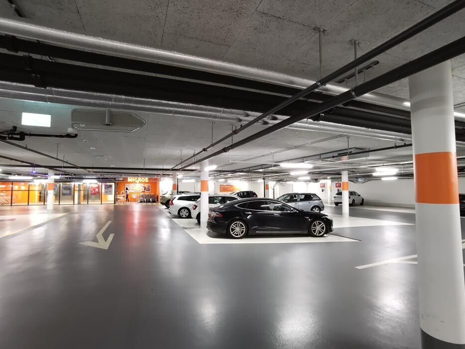 Bilder Migrol Charging Station