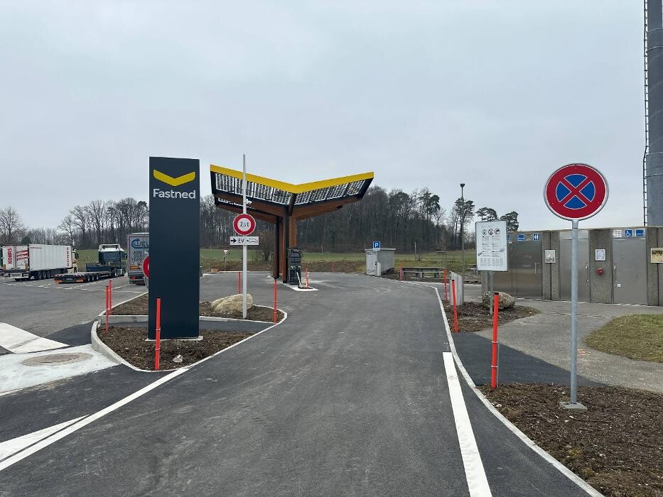 Bilder Fastned Charging Station