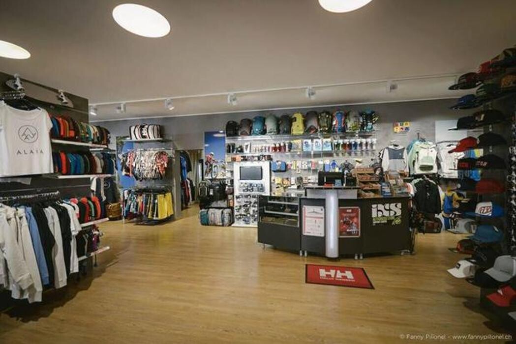 Bilder Avalanche Pro Shop