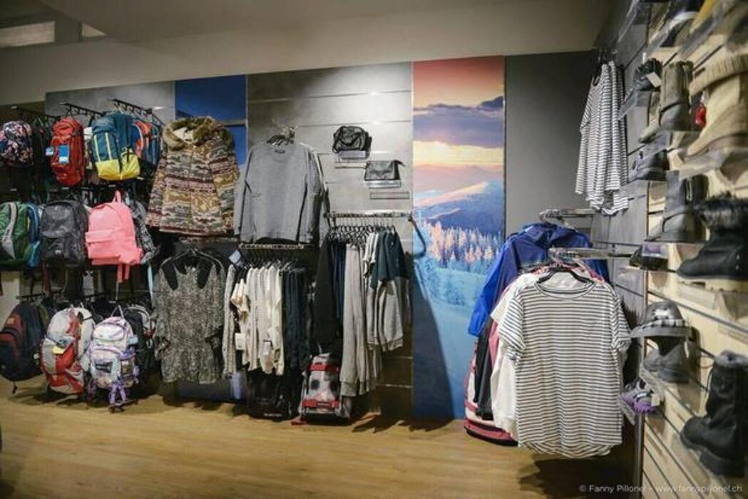 Bilder Avalanche Pro Shop